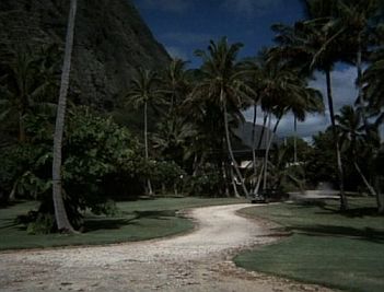 The Anderson Estate - Hawaii Five-0 - Cloth of Gold