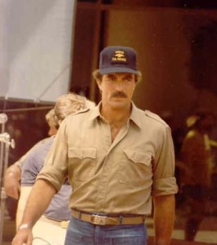 Tom Selleck on the set (Season Three)